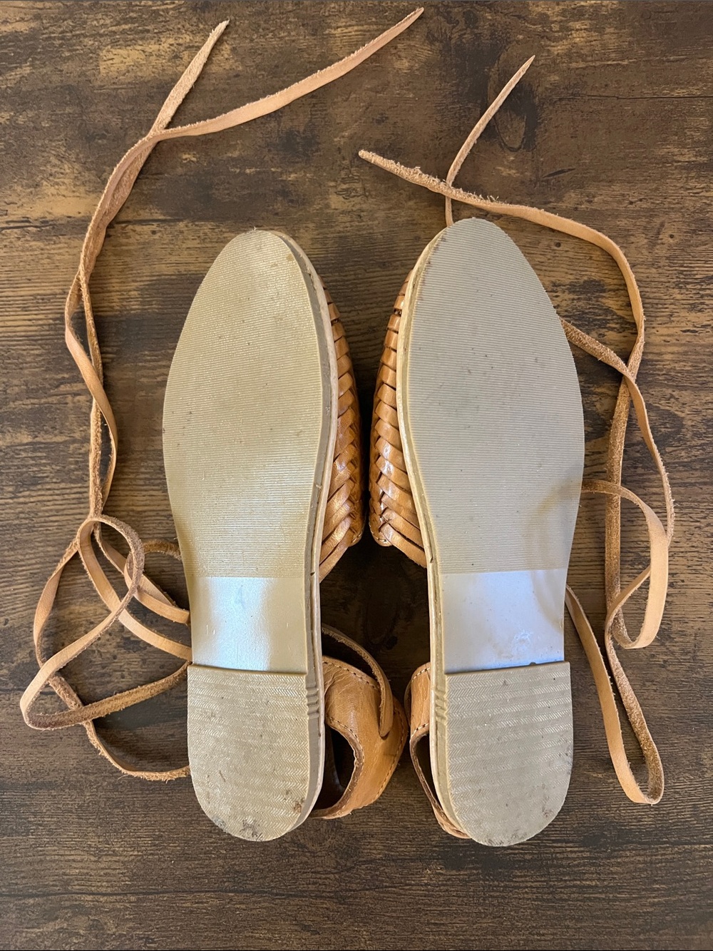 Yooko Handwoven Leather Lace-Up Sandals (Huaraches) in Tan size 4 (6 1/2-7) - Picture 2 of 4